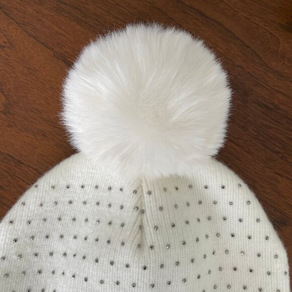 Time and Tru Cozy Acrylic Polyester Blend Knit Toque w Pom Pom & Beads Cream OS - Picture 5 of 8